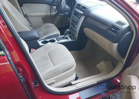 2010 Mercury Milan из США, поврежденный, VIN 3MEHM0HA0AR630234